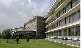 住宿舍，仿佛還在校園